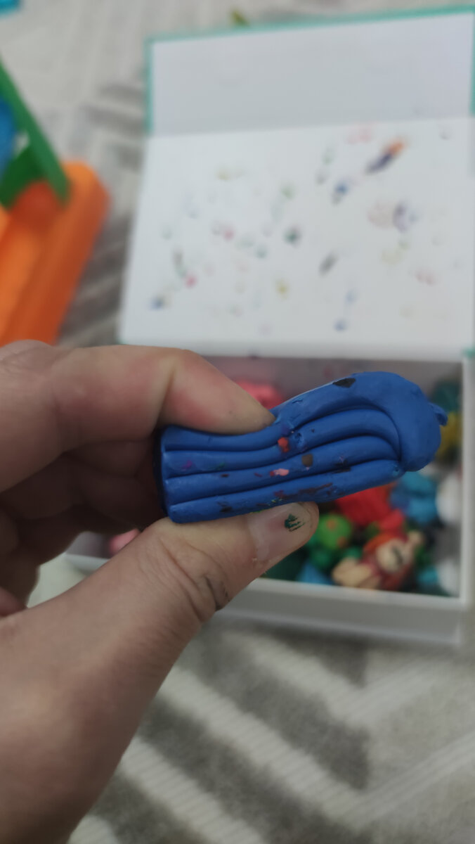 Это я со всей силушки его давить пытаюсь