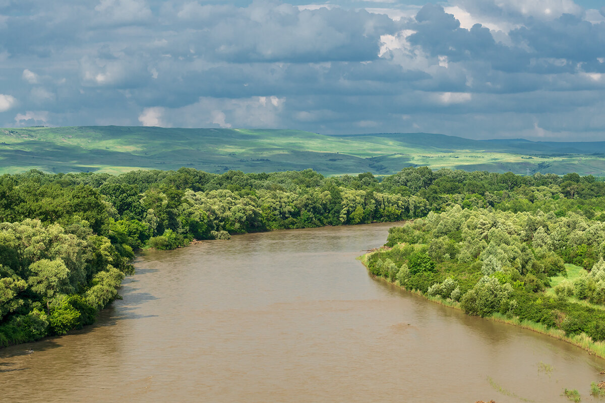 пни в горных реках краснодарского края. фото рек краснодарского края. река кубань реки краснодарского края. фото рек краснодарского края. фото рек краснодарского края.