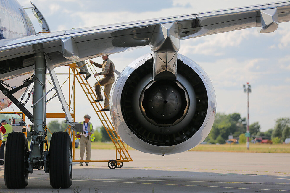 © Объединенная двигателестроительная корпорация