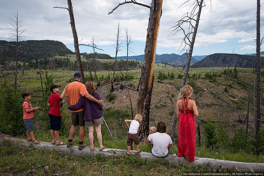 Yellowstone National Park туристы