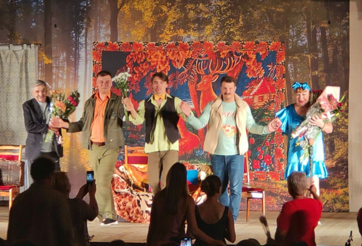 Выход артистов на поклон