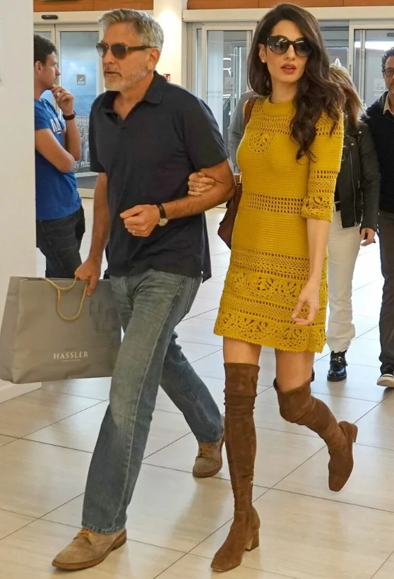 Вязаное платье Амаль Клуни