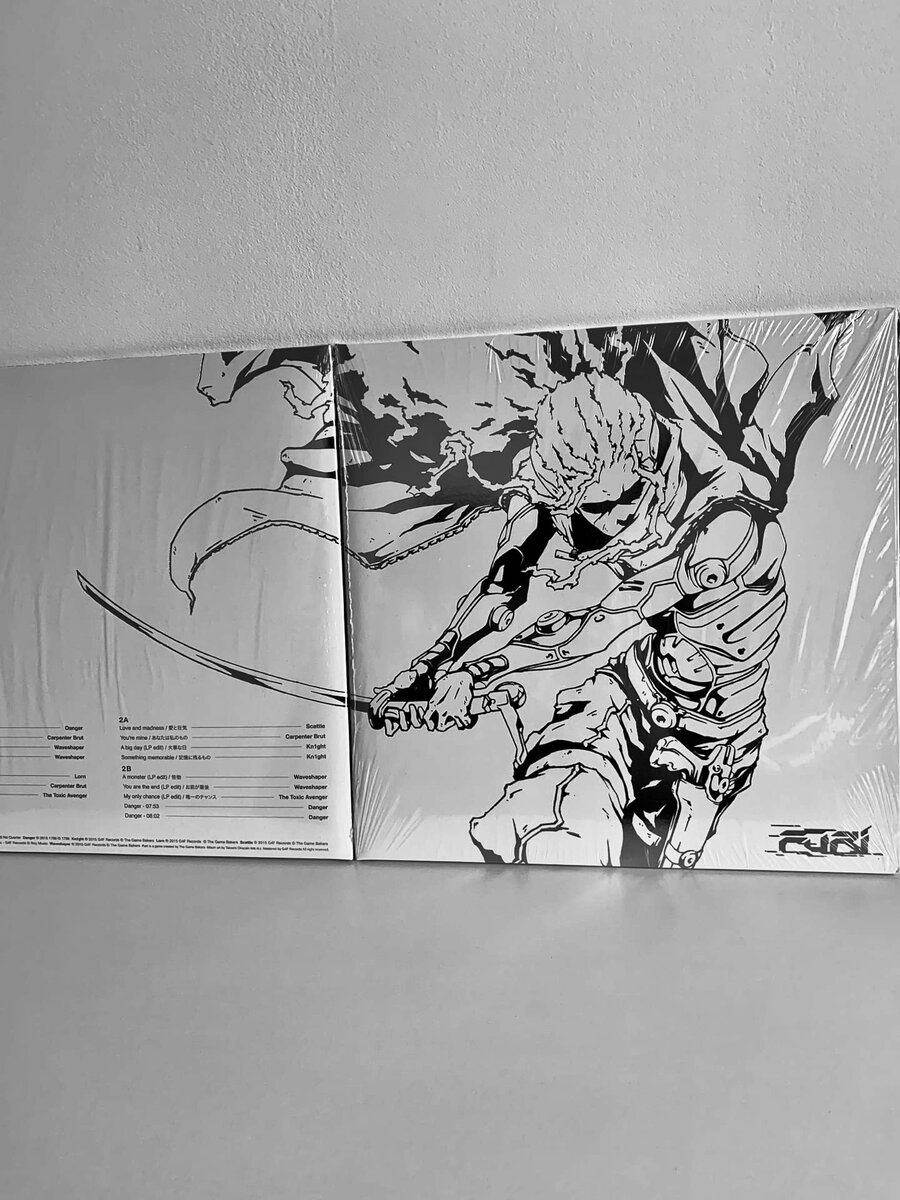 Оформление металлизированным тиснением выглядит мега эффектно!