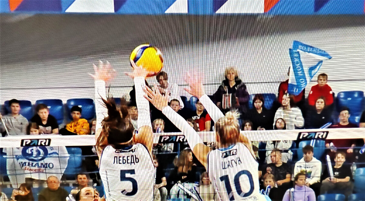   Минчанка провела первый матч нового женского волейбольного чемпионата России в Суперлиге в Москве с Динамо - бронзовым призером прошлого чемпионата. Для Минчанки первый матч - это первый блин.
