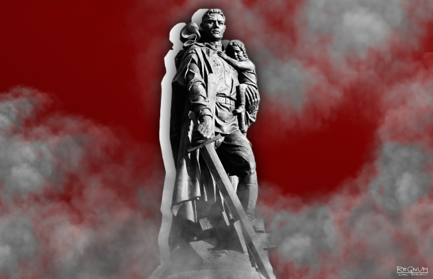    Советский воин-освободитель в памятнике-ансамбле воинам Красной Армии, павшим в боях с фашизмом. Скульптор Е.В. Вучетич. 1946-49 гг. Трептов-парк, Берлин Иван Шилов © ИА REGNUM