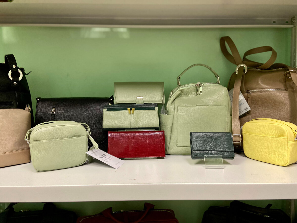 Ассортимент продукции для женщин. 