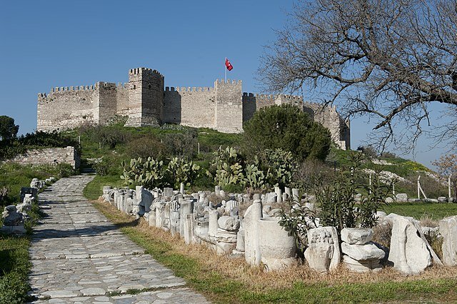 Файл:Selçuk fortress.jpg - Википедия