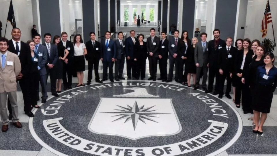 Сотрудники аппарата ЦРУ.