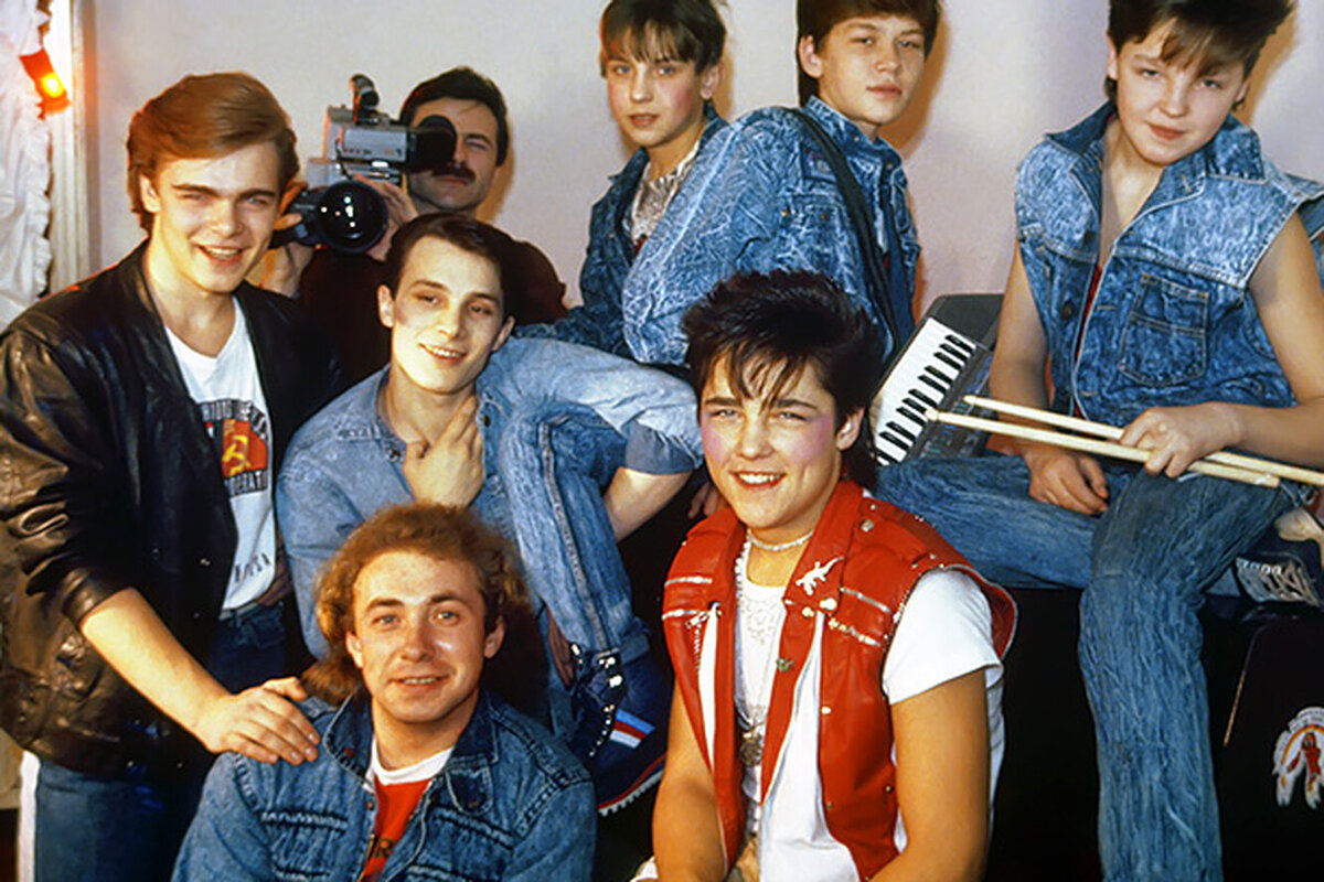 «Ласковый май» – музыкальный коллектив, созданный руководителем кружка оренбургского интернета №2 Сергеем Кузнецовым в 1986 году.