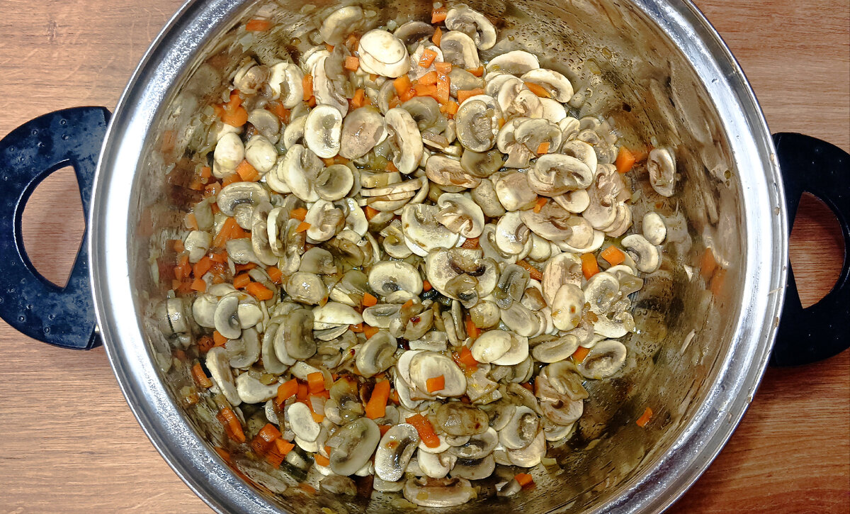 супы всегда готовлю в кастрюле на 4 литра