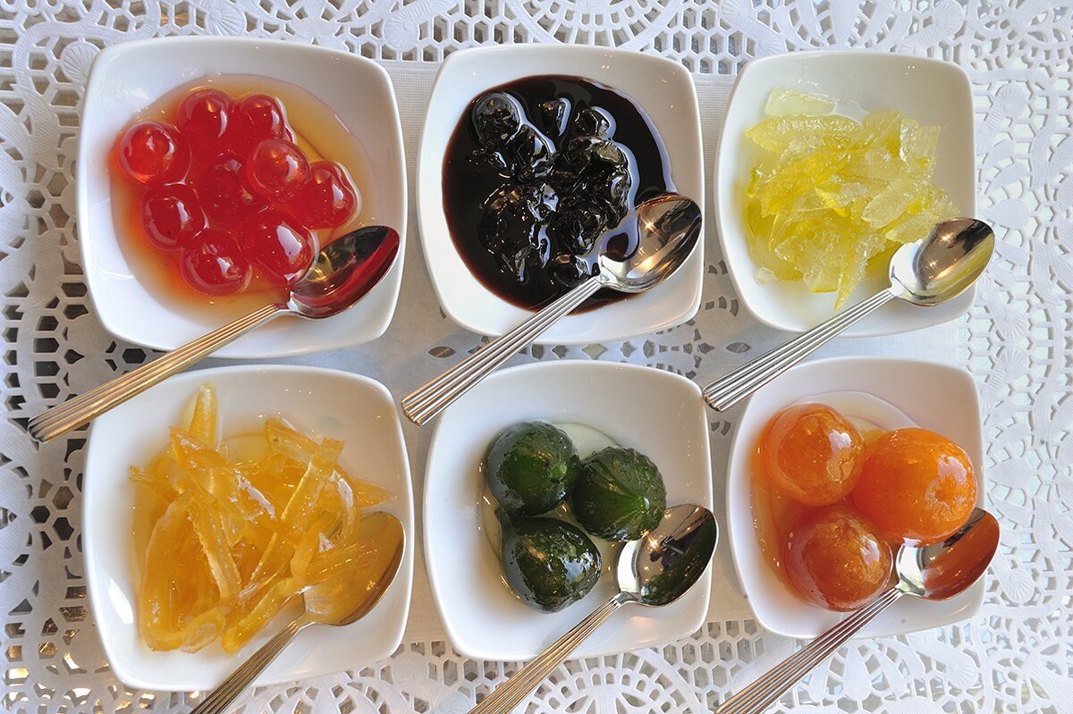 Сладость в ложке в ассортименте. Фото: olivemagazin.gr