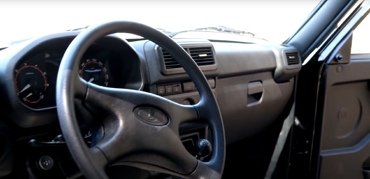 Niva legend салон