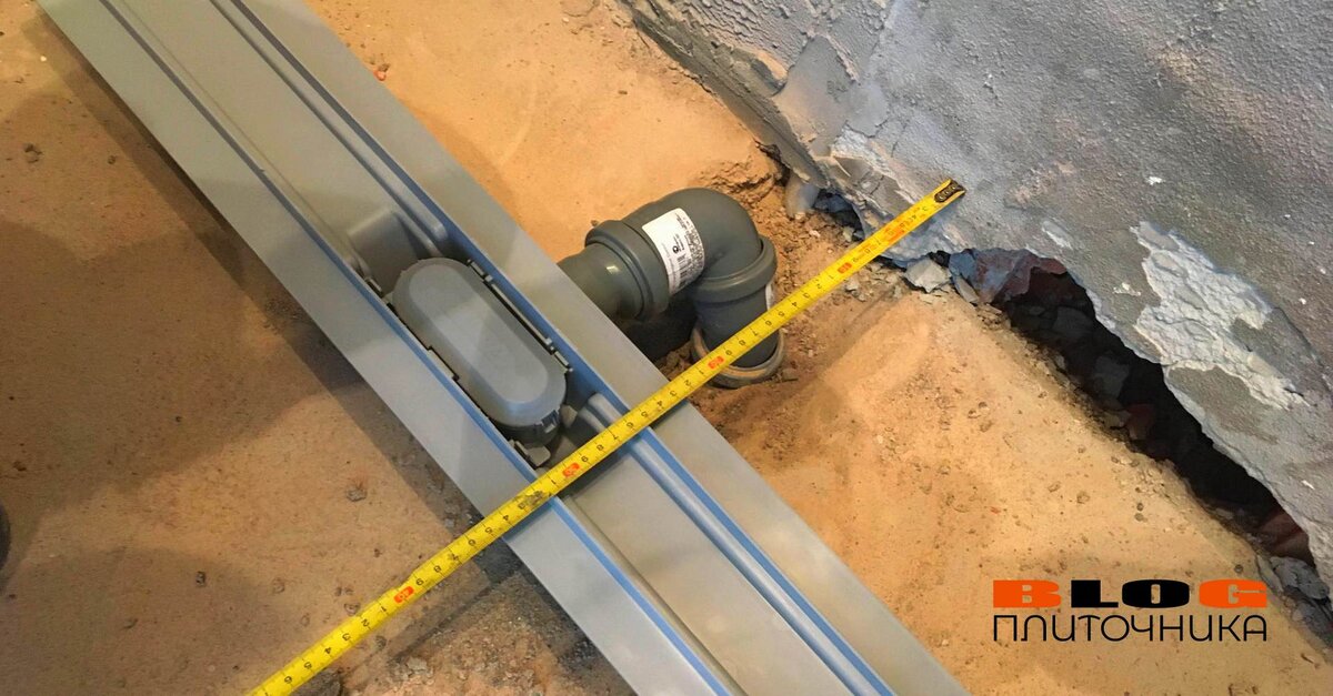 *что за дыра в штукатурке - не спрашивайте, сам не знаю.