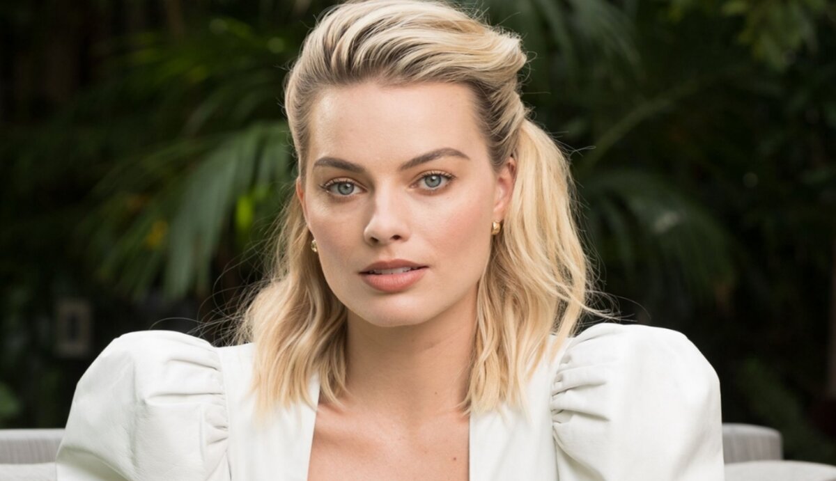 Обнаженная Марго Робби (Margot Robbie) 1 видео