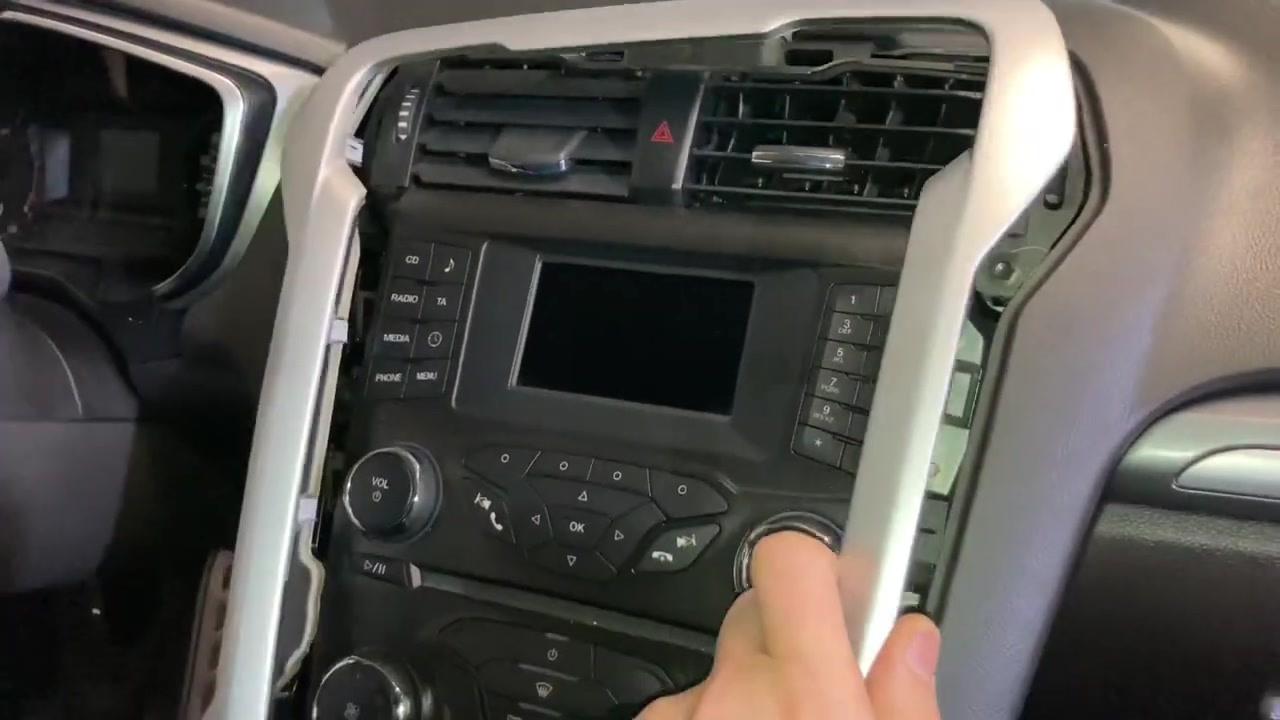 Ремонт Форд Мондео: Салон автомобиля Ford Mondeo. Описание, схемы, фото