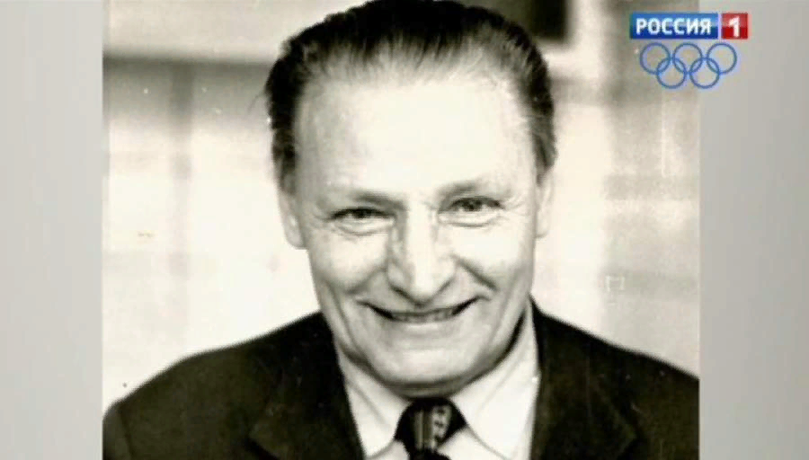 Кузнецов иван иванович аппликатор. Кузнецов иван иванович. Создатель аппликатора кузнецова. Изобретатель аппликатора. Ипликатор кузнецова.