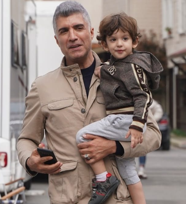 Инстаграм: ozcandeniz