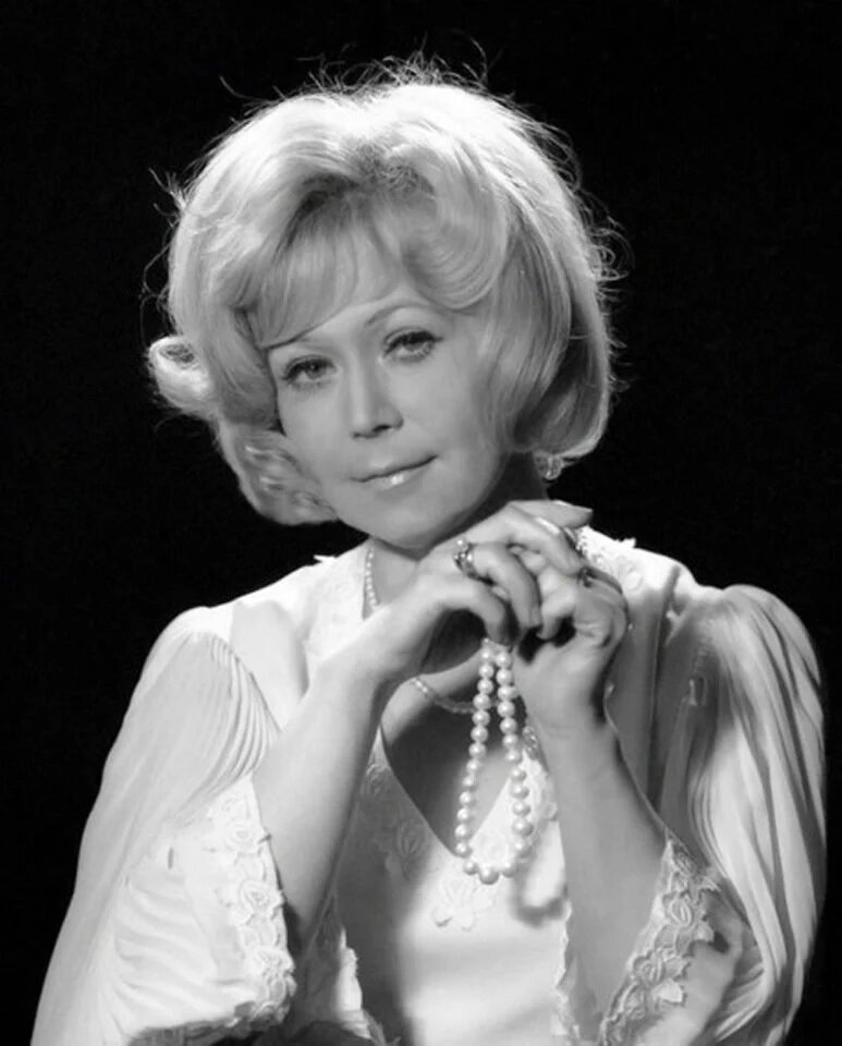 Наша блестящая советская актриса Светлана Немоляева. Фото Яндекс.Картинки