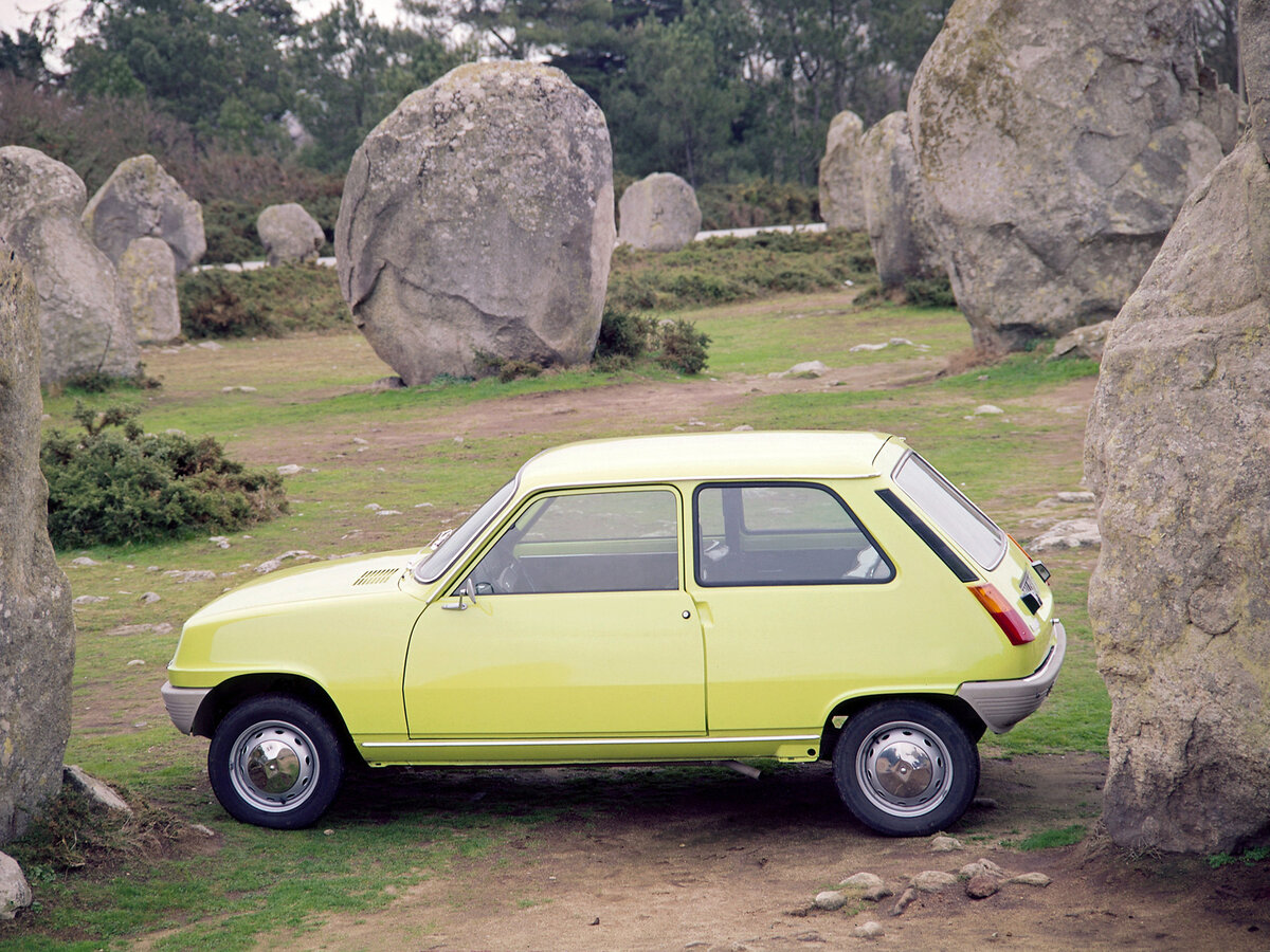 Renault 113 old