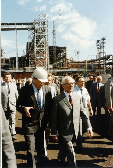 Иван Ромазан и Эрих Хенеккер. Магнитогорск. 1989 год.