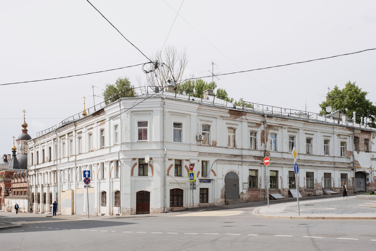 старые здания в москве