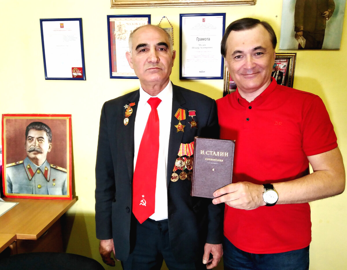 Ш.А.Мусаев и Михаил Соловьёв на съёмках Репортажа о Сталине... /2022г/