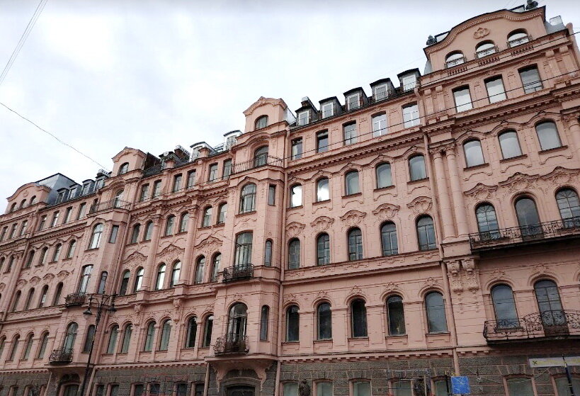 Фото: https://peterburg.guide/dohodnye-doma/dom-ju-b-baka/ 