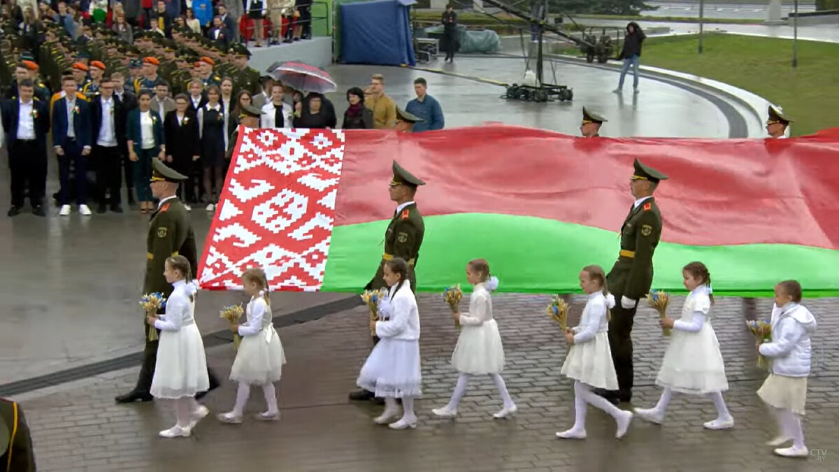 Скрин трансляции праздника. Минск, 8 мая 2022 года