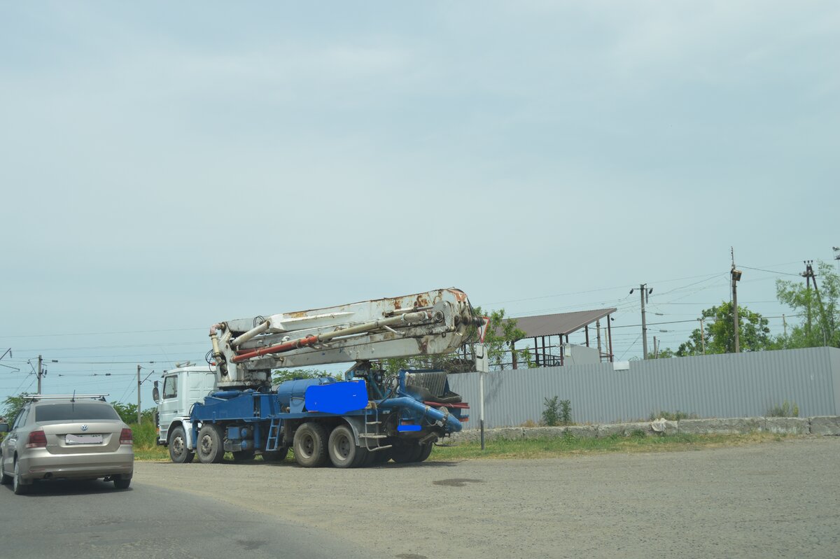 Фото автора. Во! Какая машина.