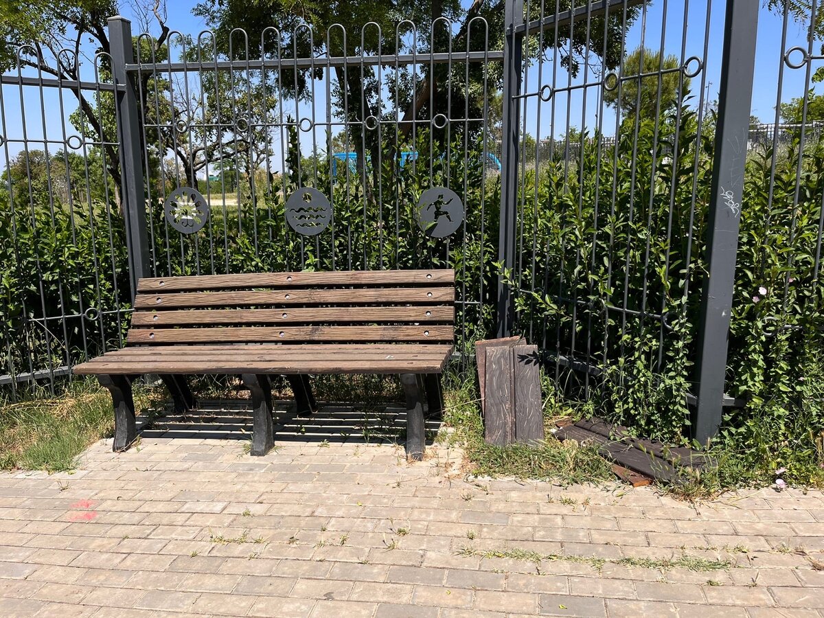 А мусорника то нет... 