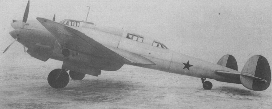 Картинка из свободных источников. Опытный самолет ВИ-100 (Прототип Пе-2)