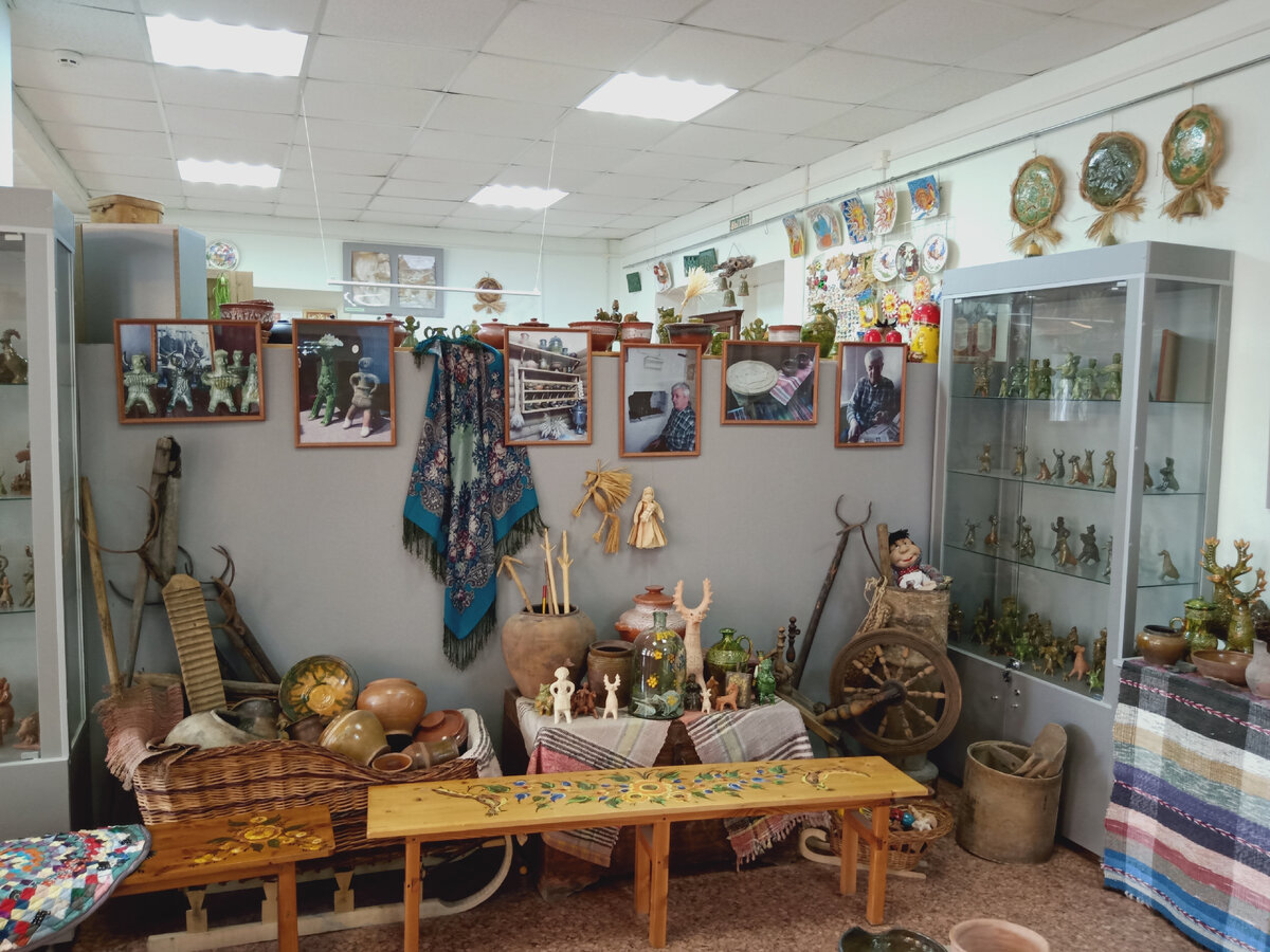 Россия. Кострома. Музей-мастерская "Петровская игрушка"