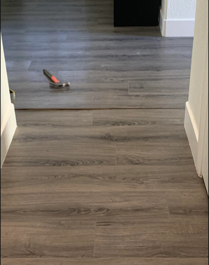 Полы придется разбирать и проводить монтаж заново, докупая материал. И нет 100 % уверенности, что оставив уже большие зазоры, ситуация не повторится. 