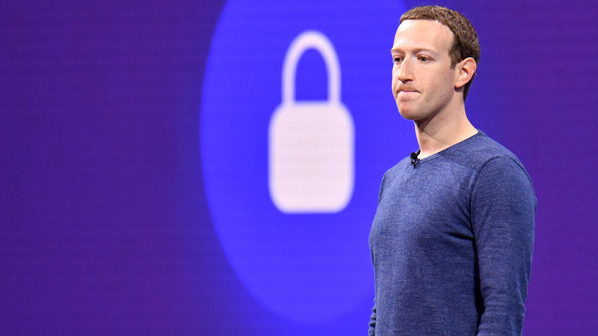    %Руководитель компании Facebook Inc. Марк Цукерберг© AFP / Josh Edelson