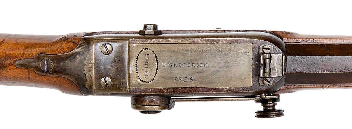 Ствольная коробка опытного образца винтовки. Датирован 1838 годом и подписан "Шеель" и "Грегерсен"