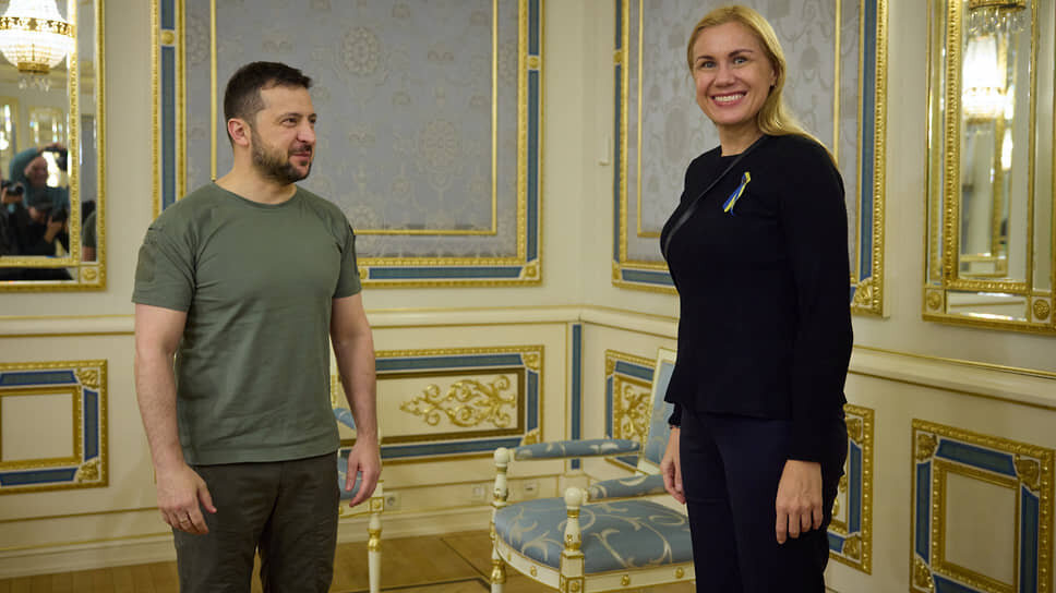 Фото: Reuters📷Президент Украины Владимир Зеленский и Кадри Симсон во время встречи 1 ноября