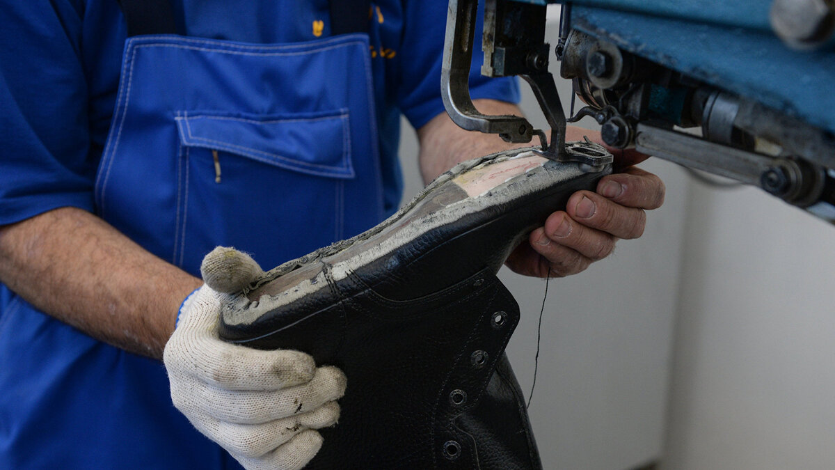    % "Обувь России"© РИА Новости . Александр Кряжев