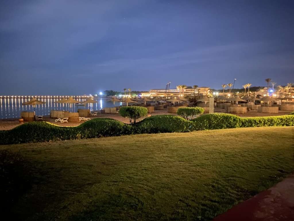 Территория отеля Cleopatra Luxury Resort Makadi Bay