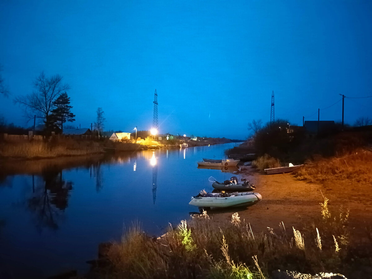 другие рыбаки тоже стартуют