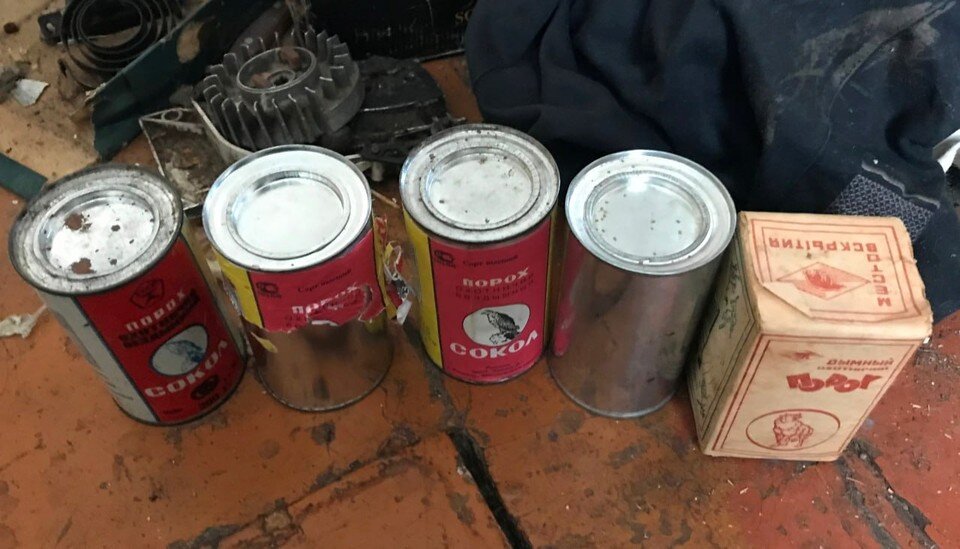     Мужчина хранил дома более 1 килограмма пороха  УМВД по Оренбургской области