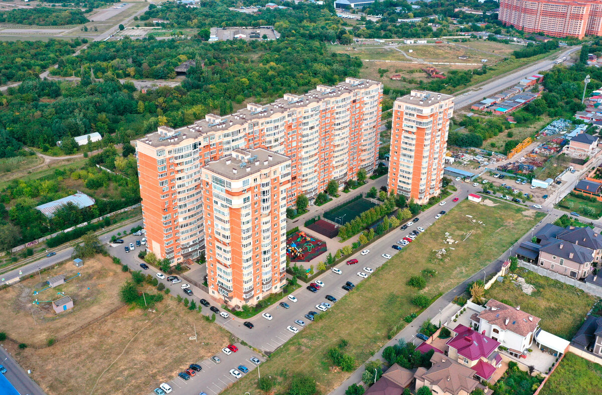 ЖК "Янтраный", ФМР, Краснодар, ул. Симиренко 71. Съемка осень 2022.