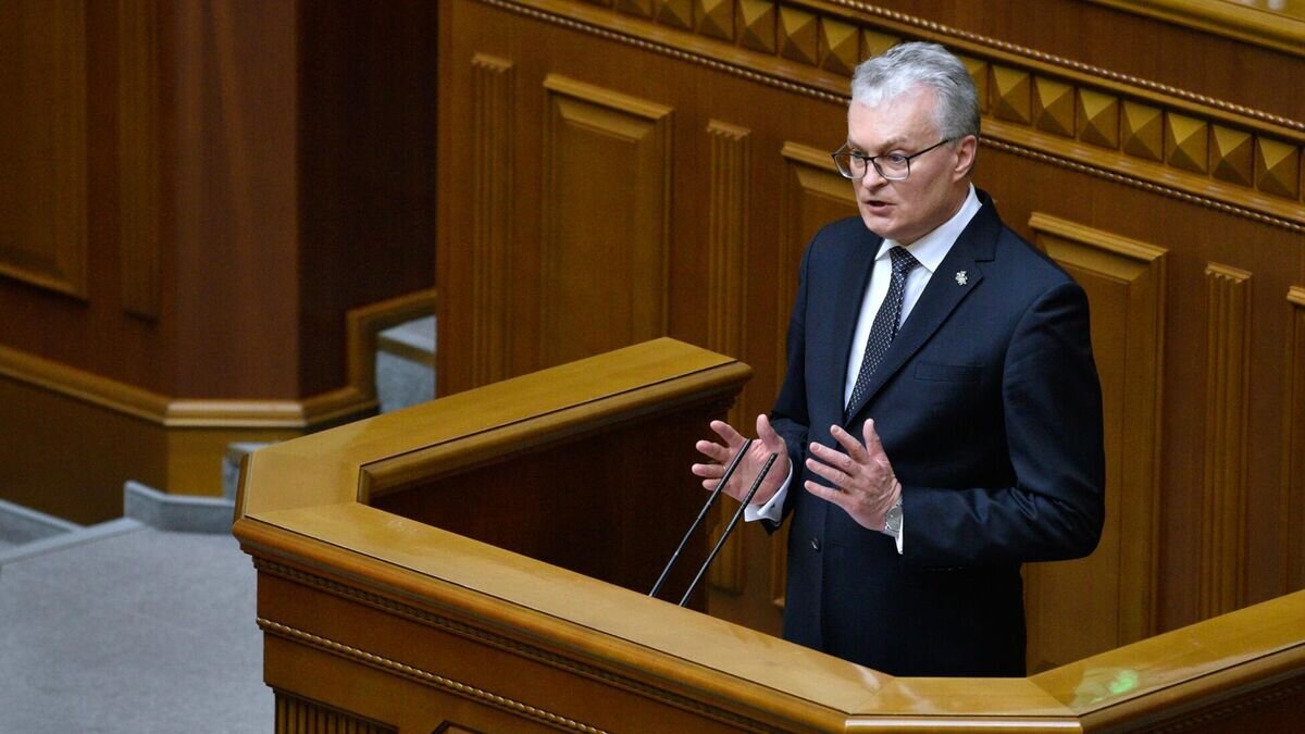    Президент Литвы Гитанас Науседа выступает на внеочередном заседании Верховной рады Украины в Киеве© РИА Новости / Стрингер