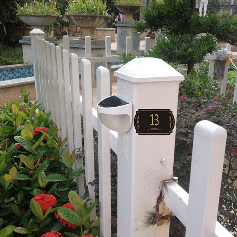 Белый забор