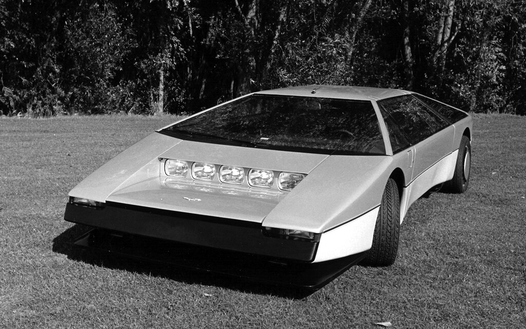 Aston Martin Bulldog