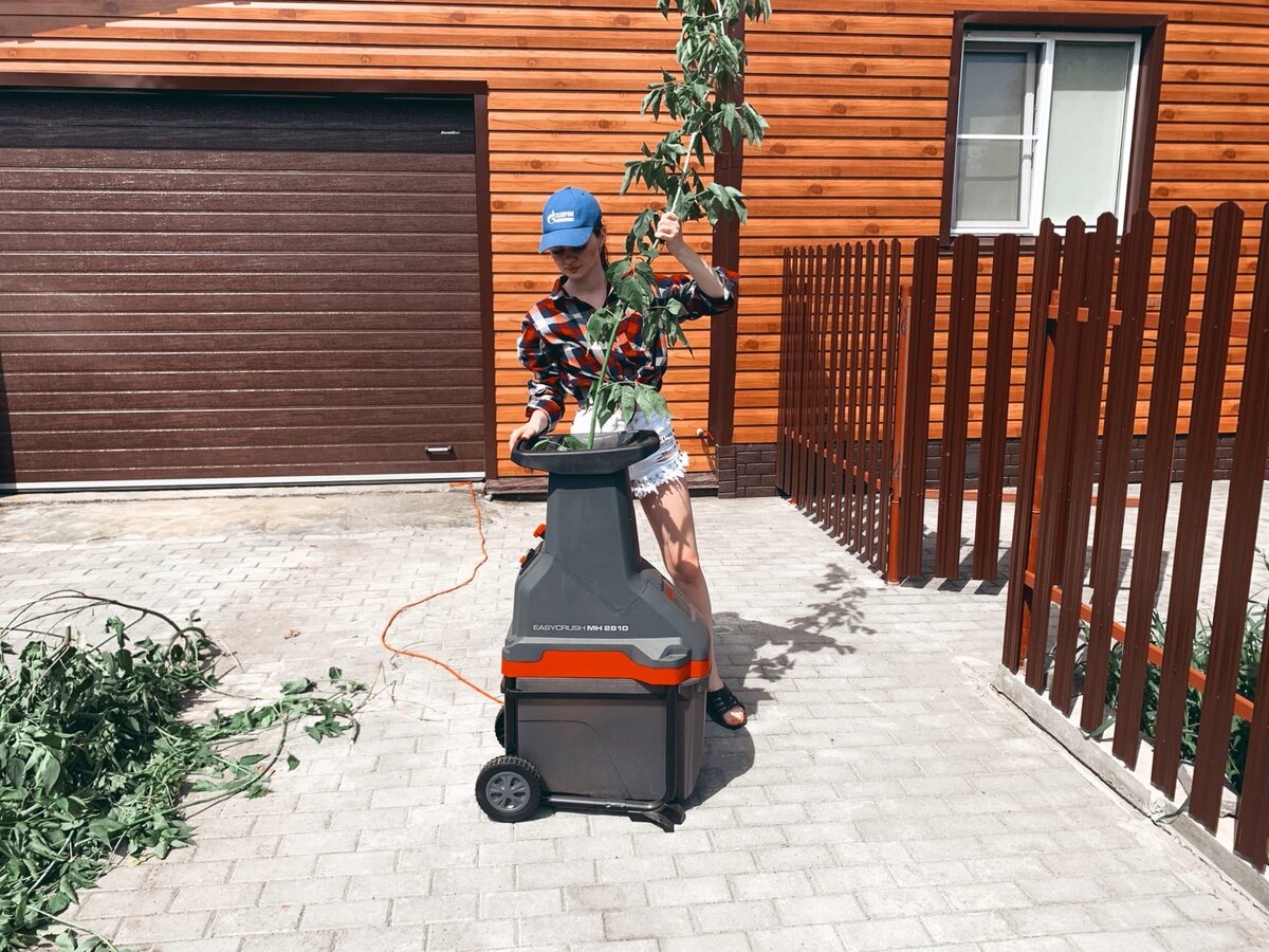 Незнакомый консультант в магазине отговорил от покупки и пояснил, на ...