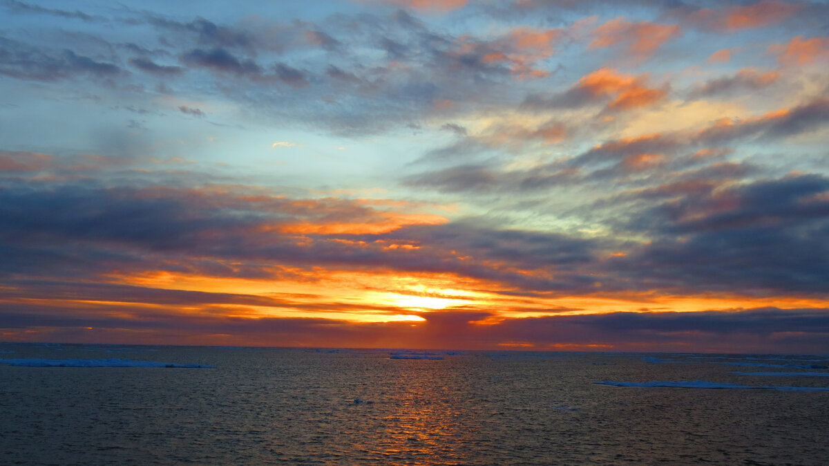 Я еще успевал даже что-то там сфотографировать.