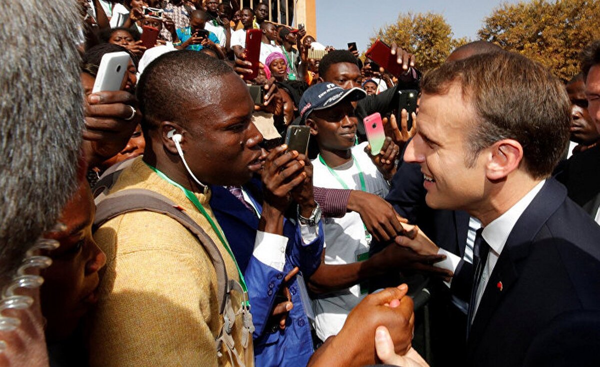 источник фото https://pbs.twimg.com/media/DSyDX6zX0AIaczR.jpg:large