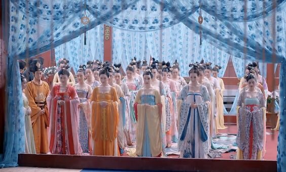 Придворный этикет, кадр из сериала "Императрица Китая"