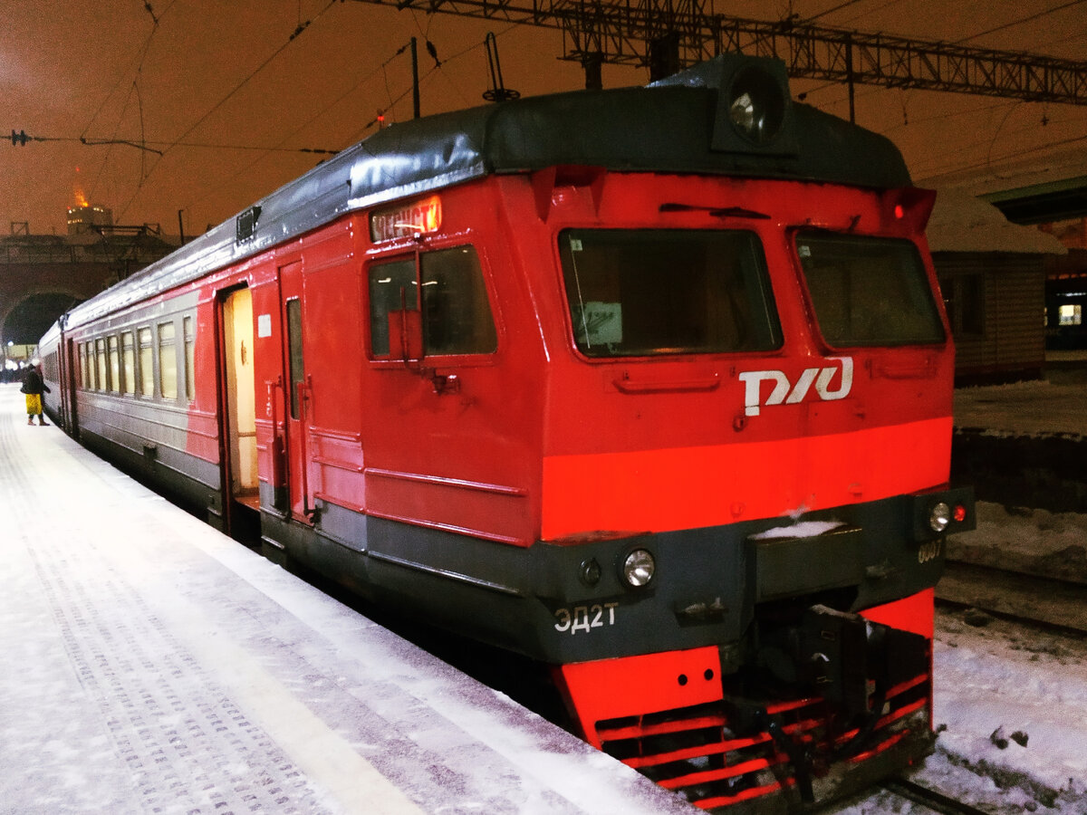 Вечер 7 февраля. ЭД2Т-0007 готовится к отправлению на Черусти.