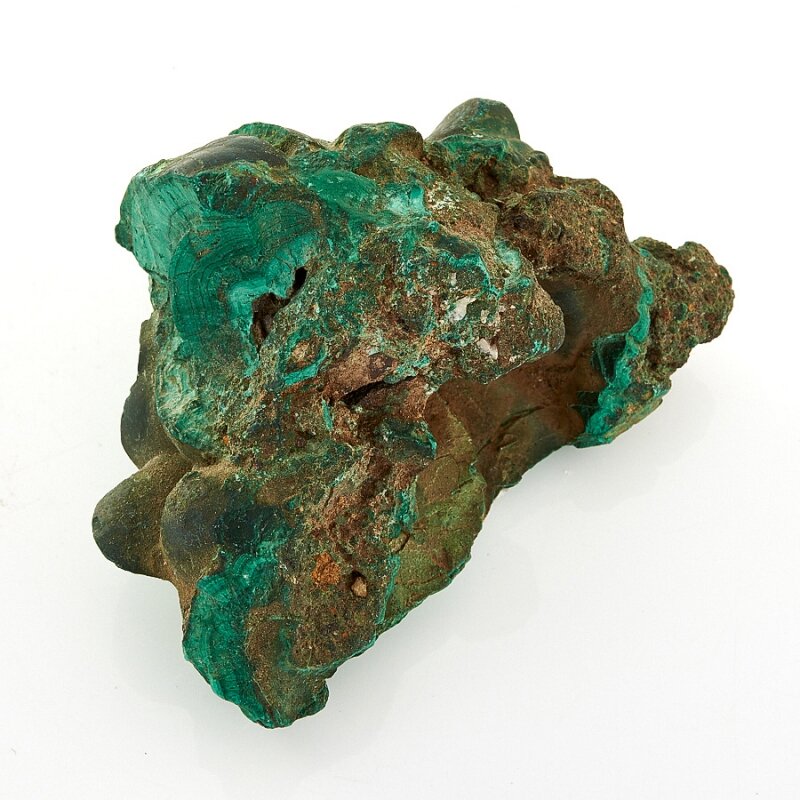 медь минерал. рудные полезные ископаемые урала. малахит руда. медные руды урала. межозерный рудник карьер.